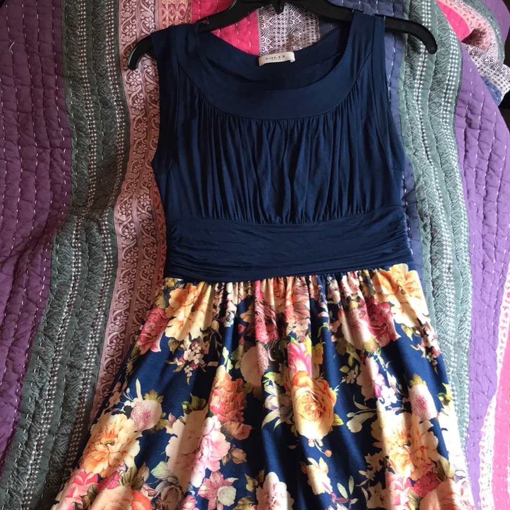 Gilli dress- navy and floral